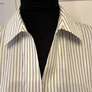 Jones New York tailored 3/4 sleeve blouse